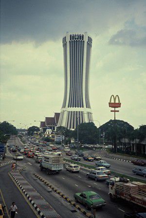 Jl. Tun Razak (Anmerkung: sieht heute auch ein wenig anders aus)