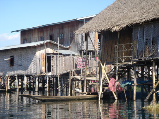 Inle Lake, Floating Villages