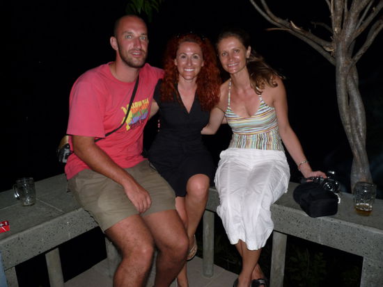 Paradise Bar mit Roderick und Elisabeth aus Frankreich