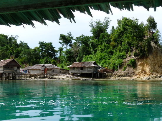 kleines Dorf auf den Togean Islands