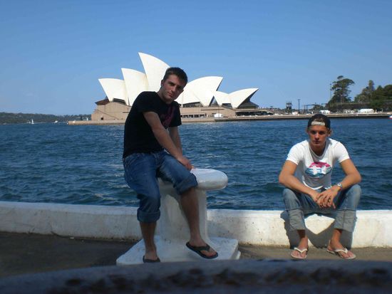 Wir vorm Opera House