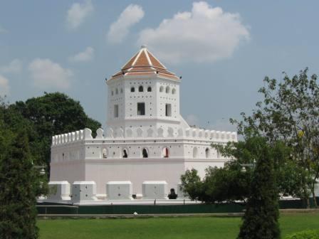 Pom Phra Sumen