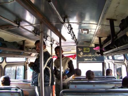 Im Bus nach Satna