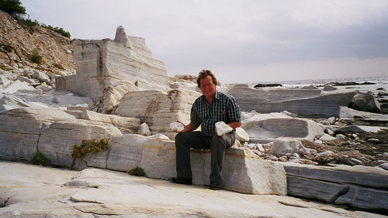 schneeweißer Marmor