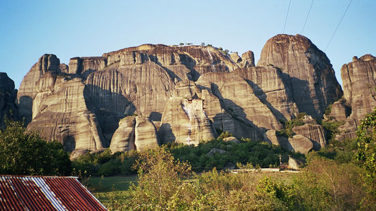 Meteora Felsen mit Agios Nikolaos