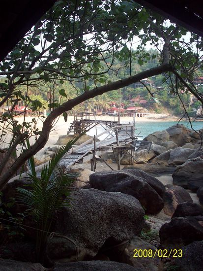 ueber diesen steg gelangten wir zu unserer huettte...