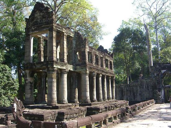 ein Gebaude in Phrea Khan