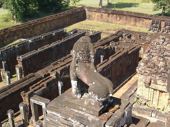 Loewe wacht ueber Pre Rup