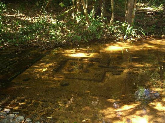 Linga im Fluss