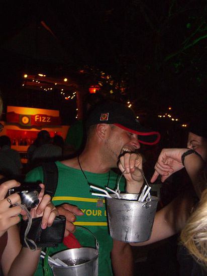 Juergen mit 2 Buckets ....