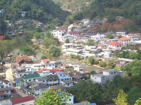 links unten Thailand, rechts oben Burma