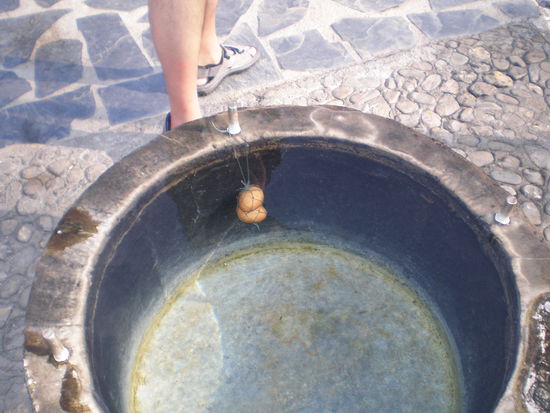 Wer hat denn da seine Eier in die heisse Quelle gehaengt?