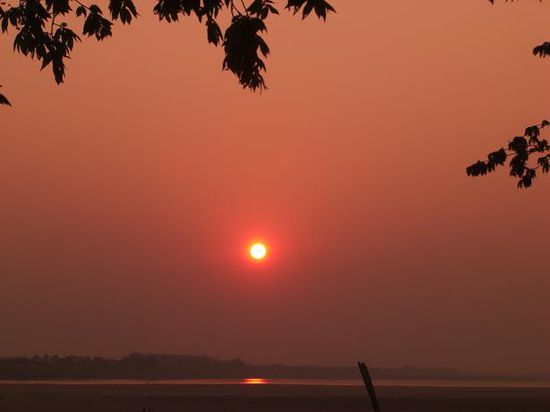 Mal wieder ein Sonnenuntergang am Mekong