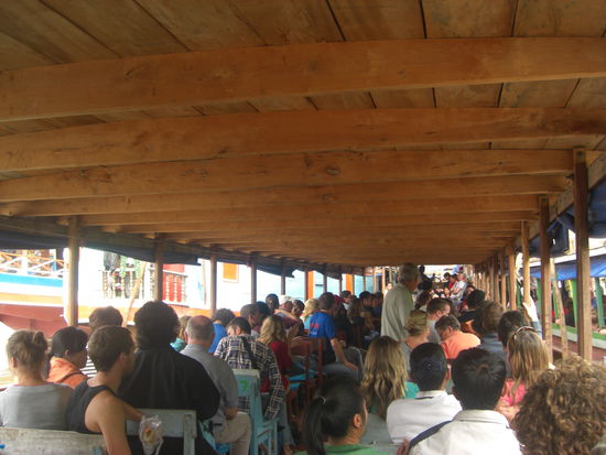 unser ueberfuelltes Slowboat !!! (6h!!!!)