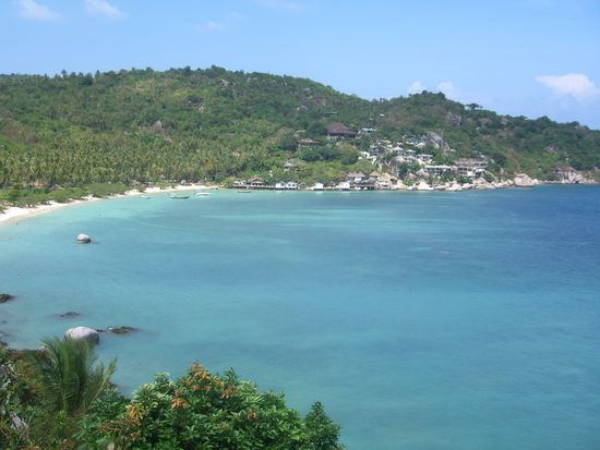 Mein Ausblick vom Bungalow in Cholok Ban Kae in Ko Tao auf die Shark-Bay.