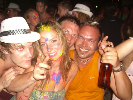 Von Links nach rechts: England, Australien, Schweden und Deutschland... An Internationalität ist diese Party wirklich nicht zu überbieten.