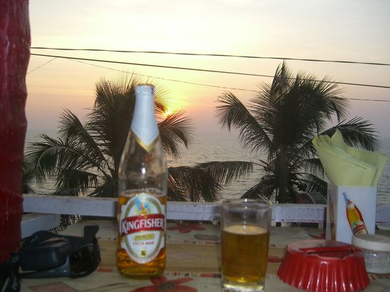 Kingfisher in Varkala inklusive Cliffblick