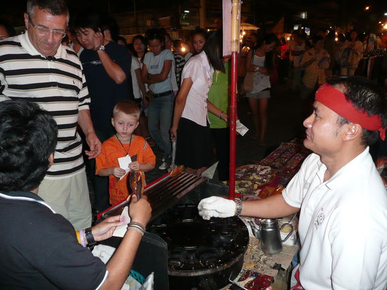 Der Sonntagsmarkt in Chiang Mai