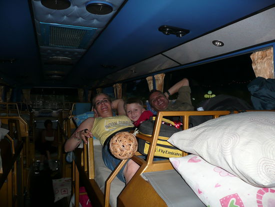 Fussraum ist gleichzeitig Kopfteil des Nachbarn