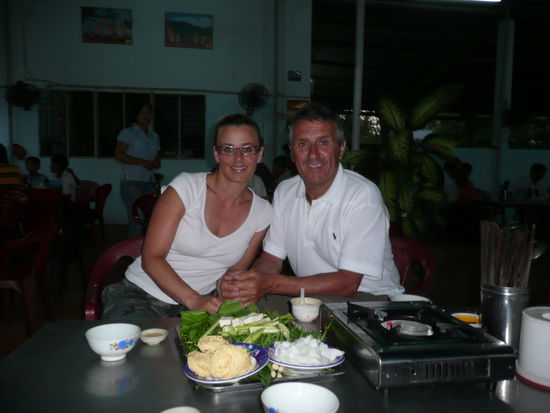 Im vietnamesischen Restaurant in Mui Ne, es gibt Ziegen-Hot-Pot