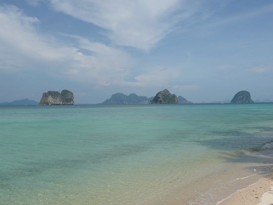 gestern habe ich von den drei kleinen Inseln berichtet: Koh Mha, Koh Chuak und Koh Whaen