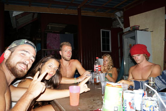 der Schnaps gehört nicht uns...