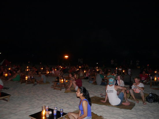 Strandpartys (inkl. Feuershow)...