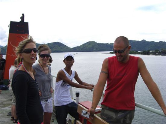 ufem schiff fuer nach lombok