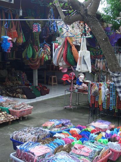 bunte maerit bim tempel tanah lot