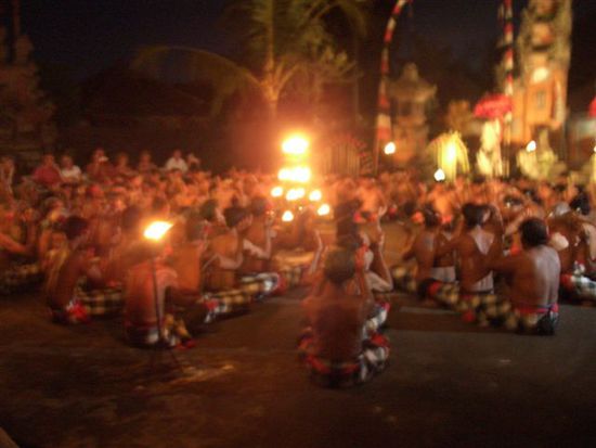 kecak firedance in ubud. war sehr interessant und spannend
