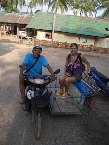 das isch ueses geile taxi gsi uf ko lanta (d insle isch nid so empfaelnswert) aber d taxis si cool, emu dae... :0)