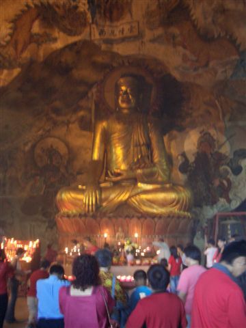 goldige buddha idr hoehli (da chunnt is grad d corinne i sinn, goldige moengel hahahaha)