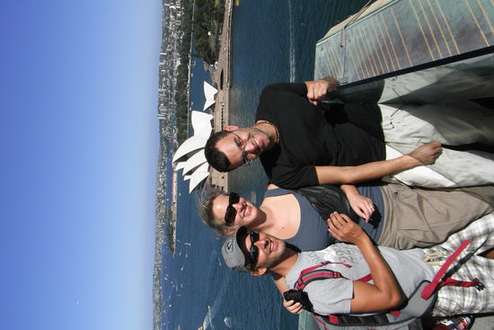 Schweizer Kollegen Fiona und Andy auf
dem Turm der Harbord-Bridge