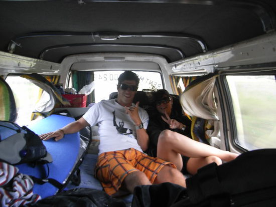 Im Wickedcamp. Pascal und Larrisa. Wir nahmen Sie drei Tage mit.
