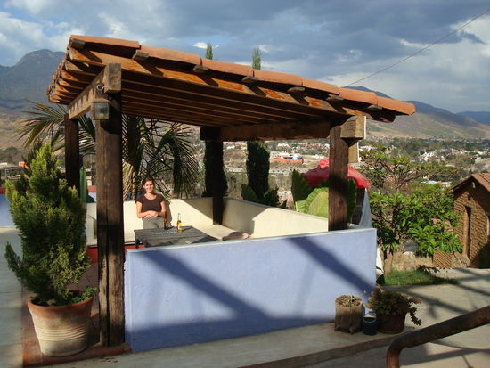 In unserem ersten Hostel in Oaxaca, von welchem aus man einen Superblick ueber die ganze Stadt hat.