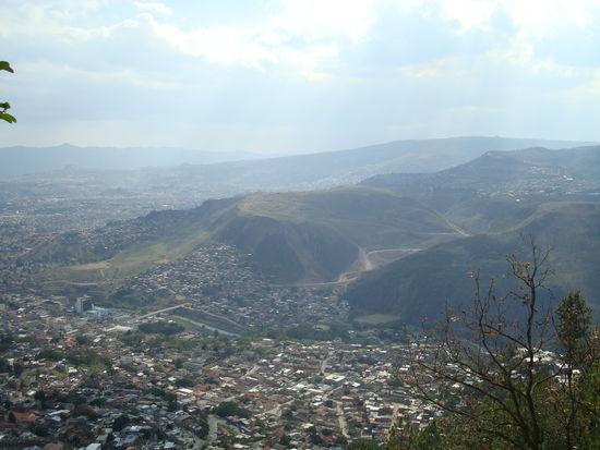 Tegucigalpa und die umgebenden Huegel
