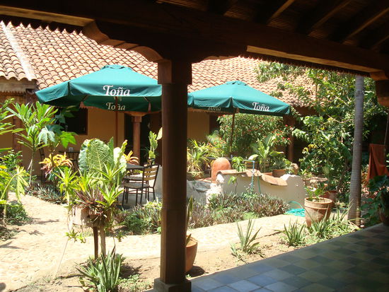 Blick von unserem Zimmer in den Garten