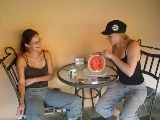 Erfrischende Melone nach der Stadtbesichtigung bei ca. 40 Grad C