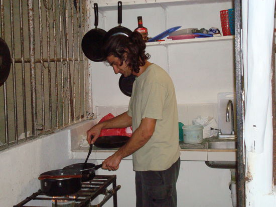 Die hohen Preise hier koennen und wollen wir uns nicht leisten und so kochen wir selber