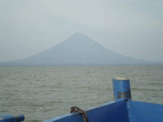 Auf der Faehre nach Ometepe