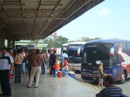 An der Nicaraguanischen Grenze war warten angesagt