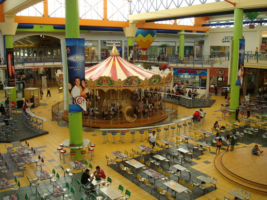 In der Fressmeile der Albrookmall