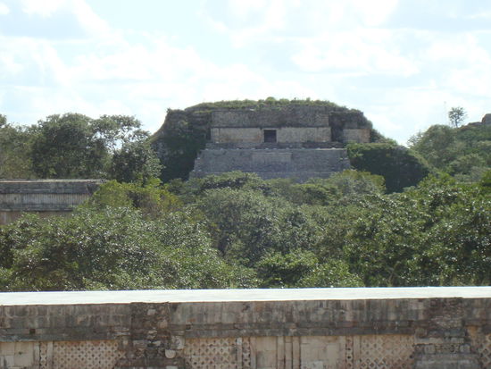 Gran Piramide (nur einseitig restauriert)