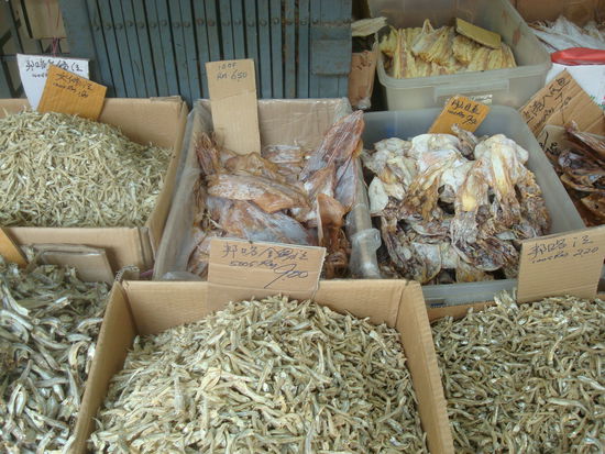 In Chinatown wird alles moegliche verkauft