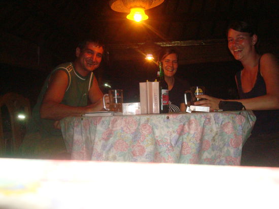 Am Abend spielen wir ein paar Runden "Hoseabe"