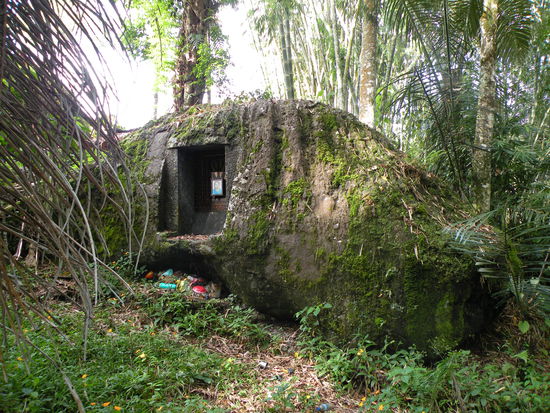 Alle Felsen sind potentielle Grabstaetten