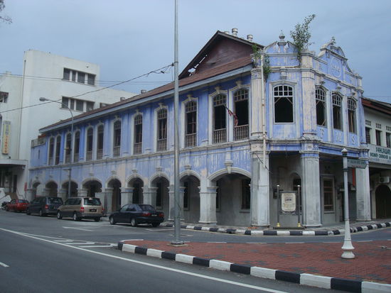 Gebauede von 1906. Das aelteste Restaurant von Ipoh, aber zu Zeit geschlossen.