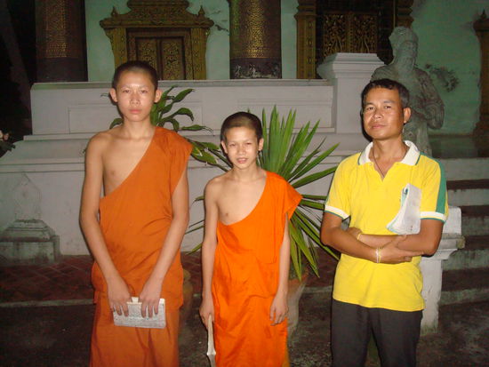 June und Shaan und Lehrer