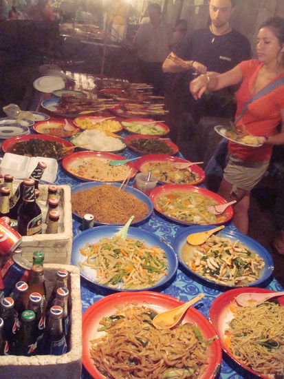 Fuer Simone gibts aber unzaehlige Vegibuffets