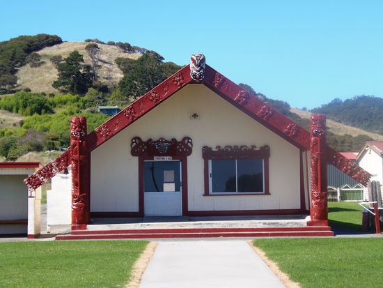 Typisches Versammlungshaus der Maori......